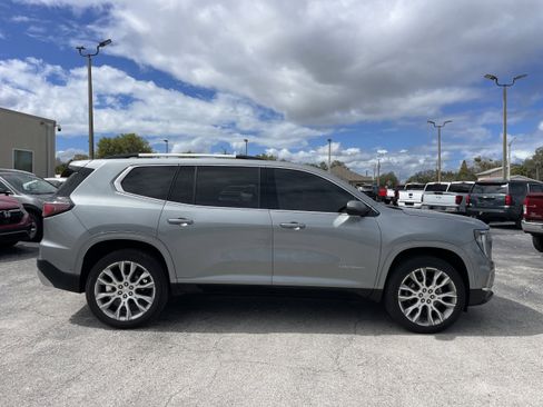 Certified 2025 GMC Acadia Denali w/ Super Cruise Package image 2