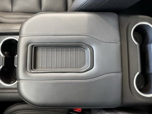 Certified 2023 Chevrolet Tahoe Z71 w/ Luxury Package image 21