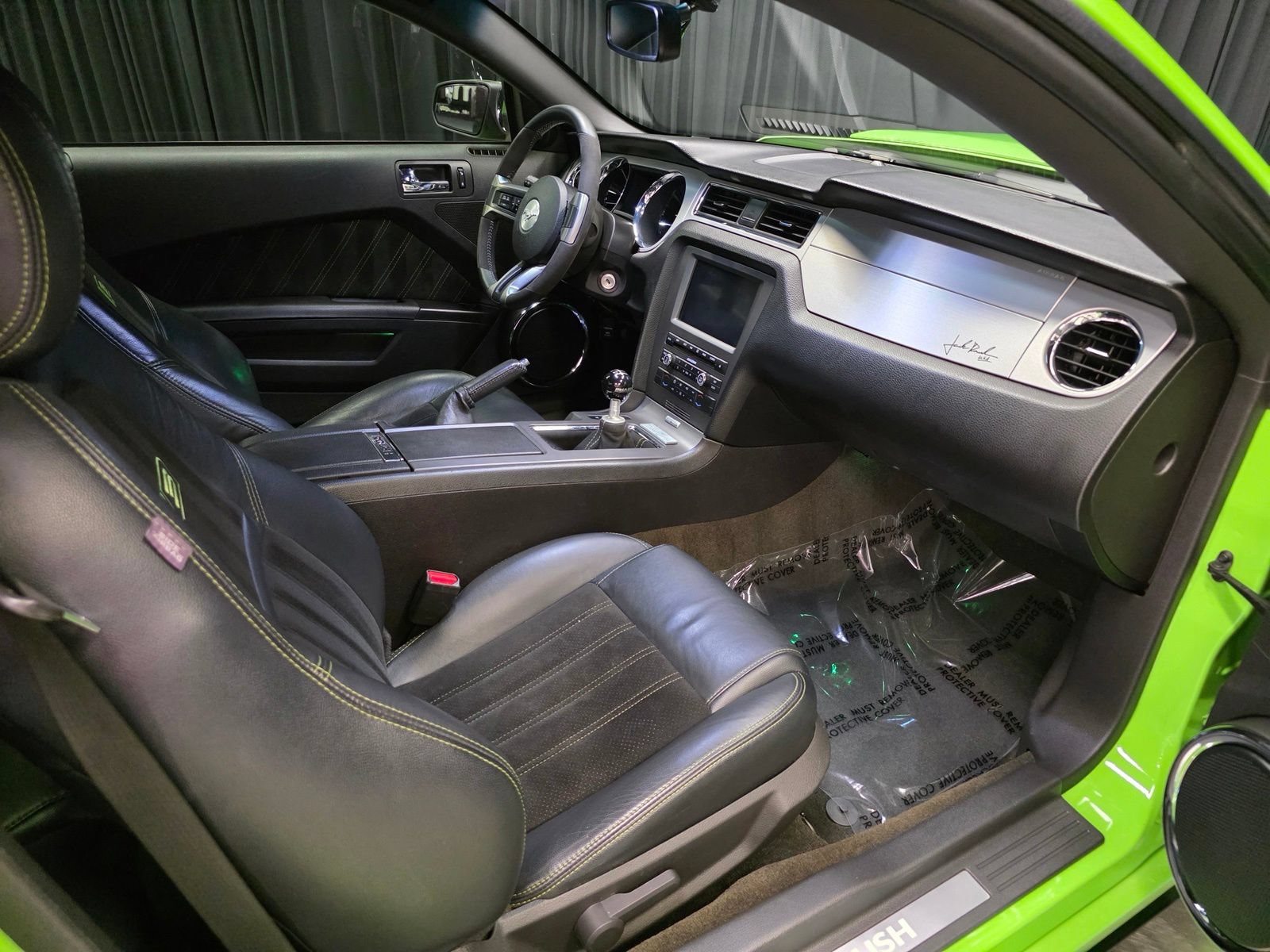 Used 2013 Ford Mustang GT Premium w/ Electronics Pkg RWD image 41