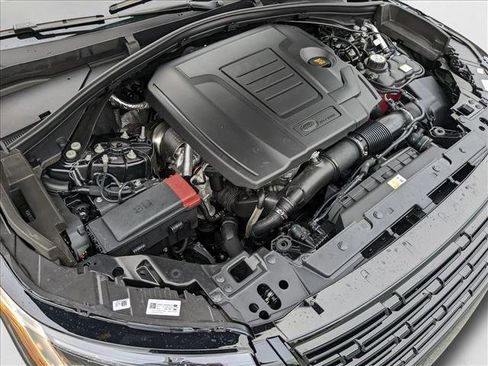 New 2025 Land Rover Range Rover Velar Dynamic SE image 18