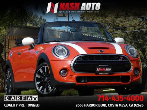 Used 2021 MINI Cooper S image 1