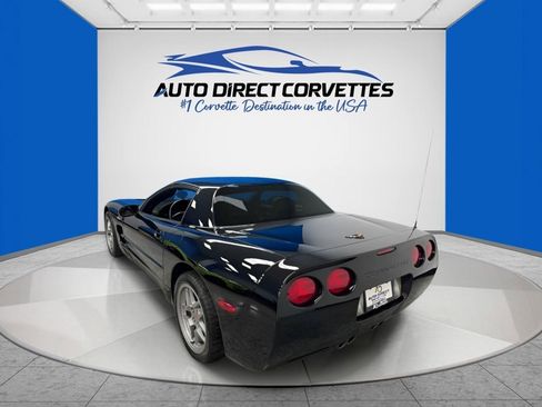 Used 2004 Chevrolet Corvette Z06 w/ Memory Package RWD image 11