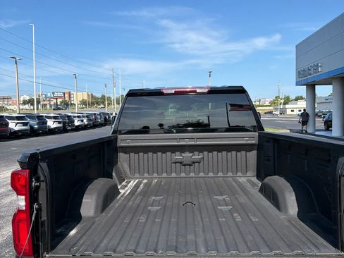 Used 2024 Chevrolet Silverado 2500 LTZ RWD image 15