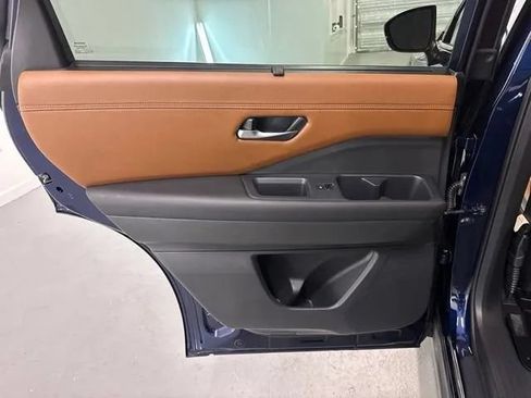 Used 2024 Nissan Pathfinder Platinum w/ Cargo Package FWD image 9