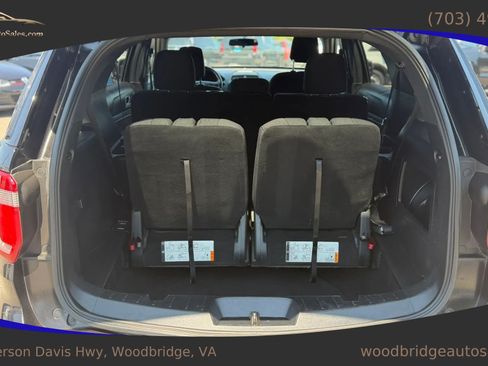 Used 2019 Ford Explorer XLT FWD image 18