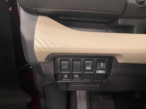 Used 2019 Subaru Ascent Premium w/ Popular Package #2 AWD/4WD image 17