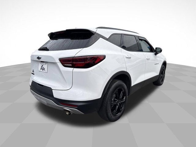 Certified 2024 Chevrolet Blazer LT w/ Midnight/Sport Edition FWD image 6
