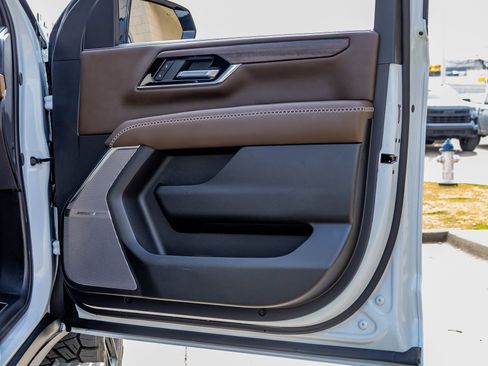 Used 2026 GMC Yukon XL Denali Ultimate image 39