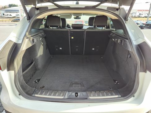 Used 2020 Jaguar F-PACE Prestige image 8