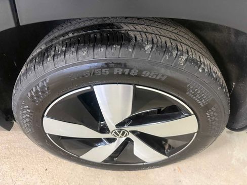 Used 2024 Volkswagen Taos S AWD/4WD image 9