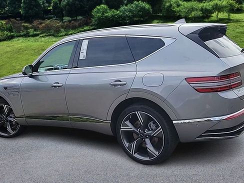 Used 2025 Genesis GV80 3.5T Prestige image 6