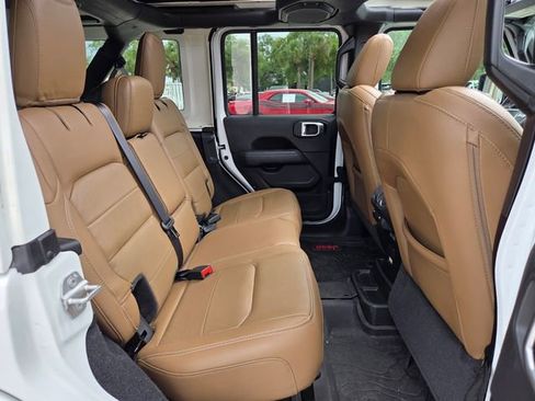 Certified 2022 Jeep Wrangler Unlimited Sahara image 18