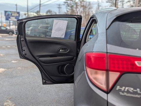 Used 2018 Honda HR-V EX-L image 30