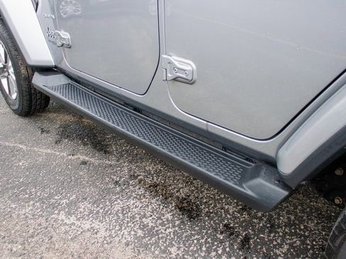 Used 2021 Jeep Wrangler Unlimited Sahara image 13