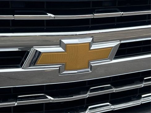 Used 2019 Chevrolet Silverado 1500 LTZ AWD/4WD image 37