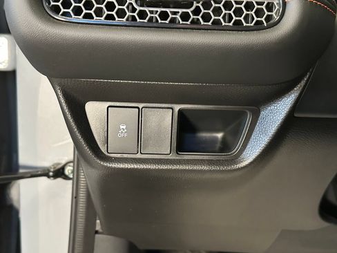 Used 2026 Honda HR-V Sport image 18