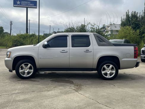 Used 2007 Chevrolet Avalanche LS RWD image 6