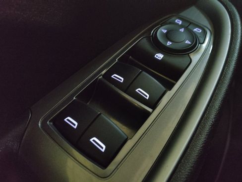 Used 2023 Chevrolet Malibu LS FWD image 27