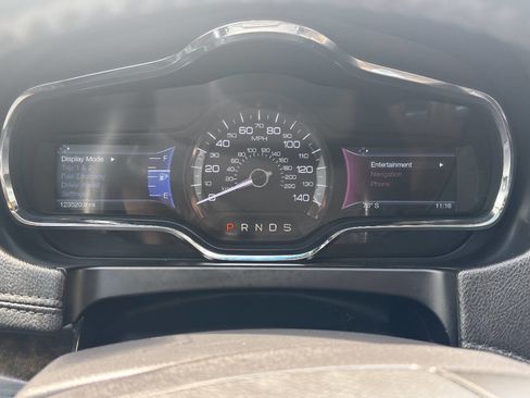 Used 2014 Lincoln MKT AWD w/ Equipment Group 201A image 6