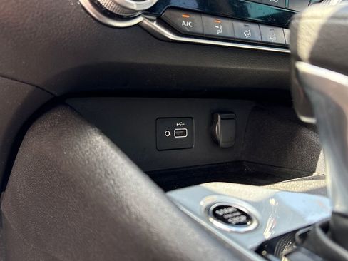 Certified 2024 Nissan Altima 2.5 S FWD image 19