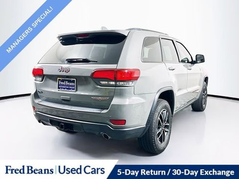 Used 2021 Jeep Grand Cherokee Trailhawk image 8