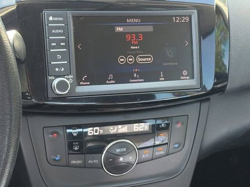 Used 2019 Nissan Sentra SV image 14