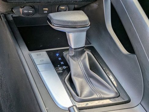 Used 2021 Hyundai Elantra SEL image 14