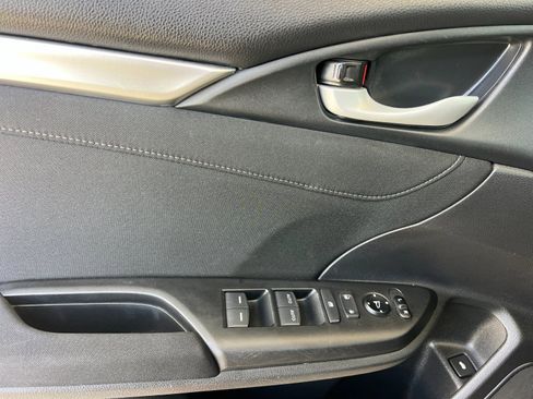 Used 2021 Honda Civic EX image 11