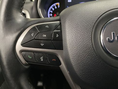 Used 2019 Jeep Grand Cherokee Limited w/ Luxury Group II image 20