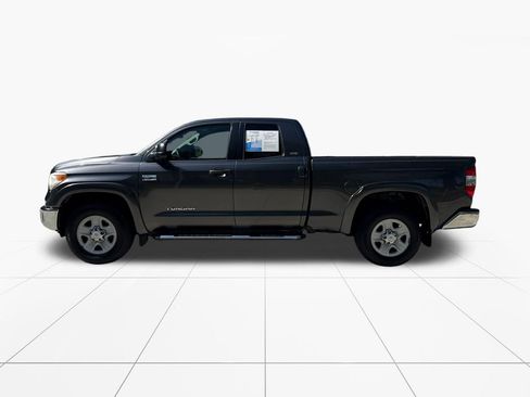 Used 2016 Toyota Tundra SR5 w/ SR5 Upgrade Package AWD/4WD image 4