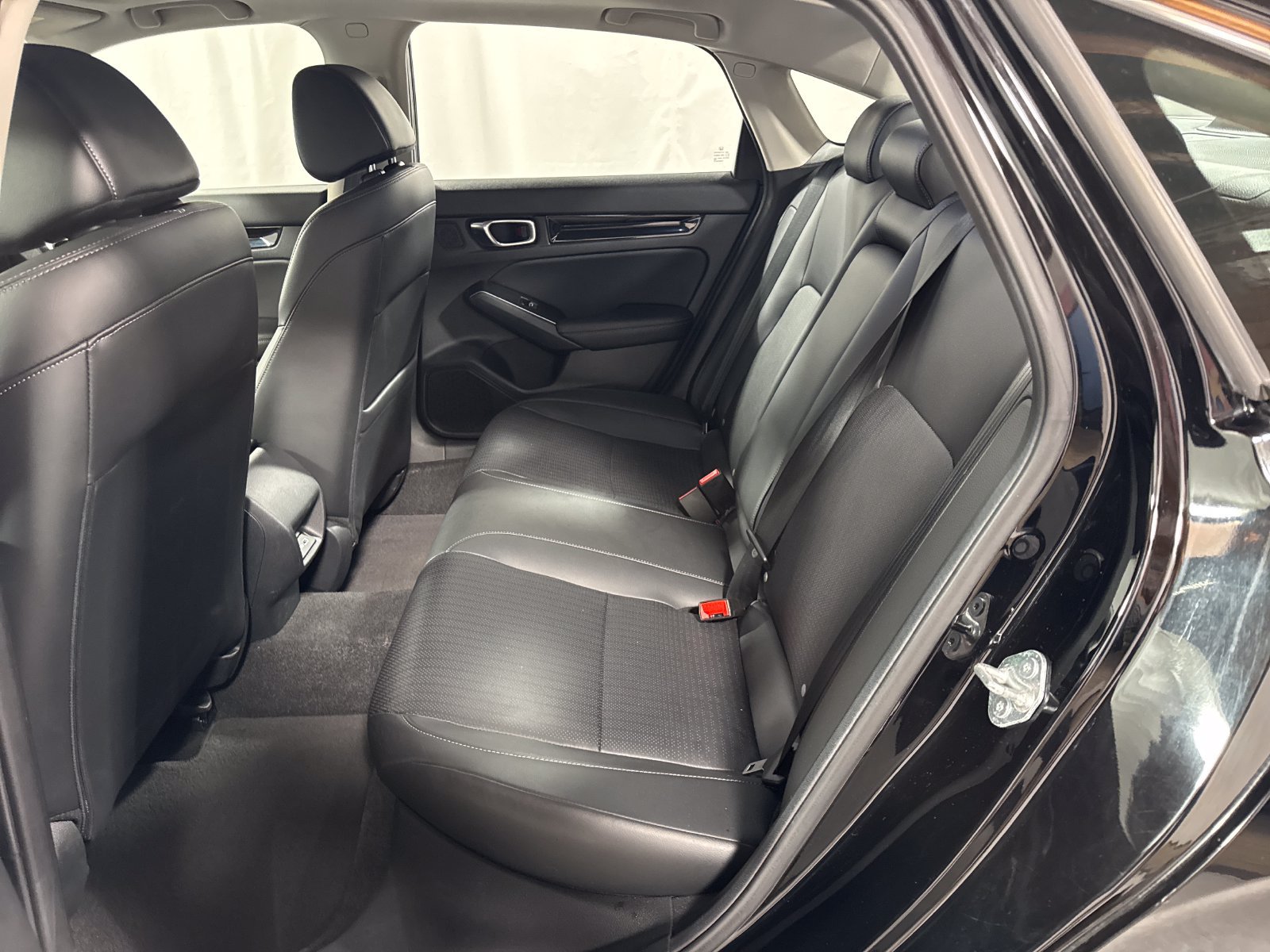 Certified 2024 Honda Civic Touring image 5