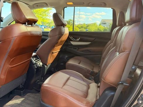 Used 2019 Subaru Ascent Touring AWD/4WD image 17