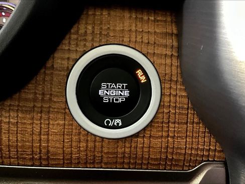 Used 2021 RAM 1500 Limited image 34