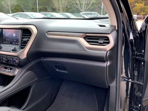 Used 2021 GMC Acadia Denali w/ Denali Ultimate Package image 18