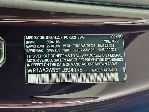 New 2026 Porsche Macan image 33