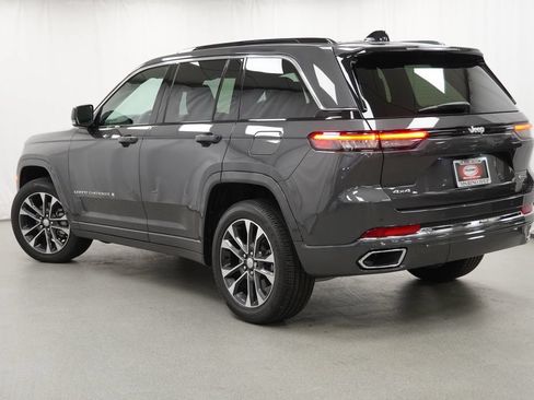 Certified 2025 Jeep Grand Cherokee Overland w/ Trailer Tow Package AWD/4WD image 14