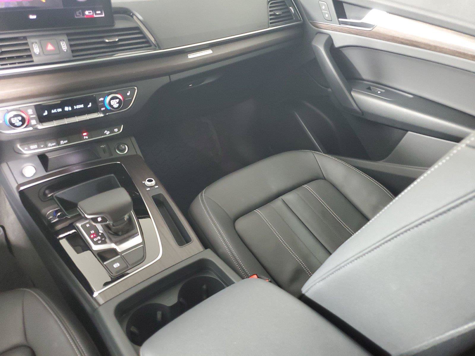 Used 2023 Audi Q5 2.0T Premium AWD/4WD image 17