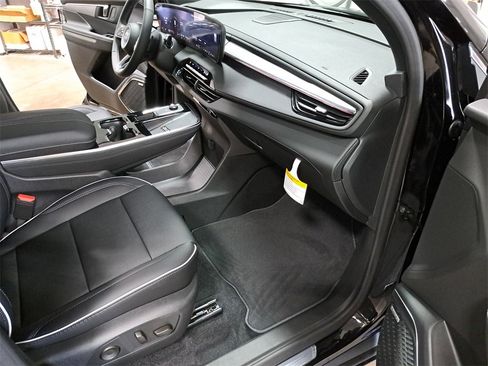 New 2026 Buick Enclave Preferred image 10