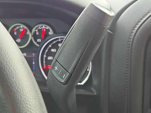 Used 2020 Chevrolet Silverado 1500 LT AWD/4WD image 26