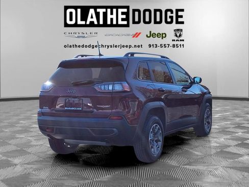 Used 2020 Jeep Cherokee Trailhawk w/ Cold Weather Group image 28