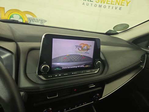 Used 2024 Nissan Rogue SV image 20