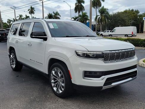 Used 2023 Jeep Grand Wagoneer Series II image 7