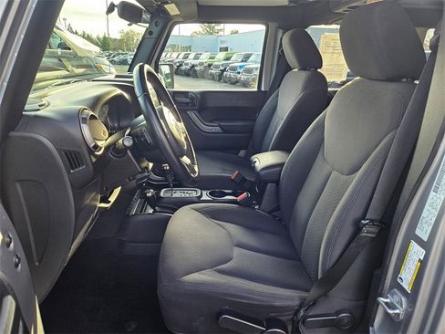 Used 2016 Jeep Wrangler Unlimited Sport image 12