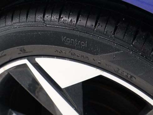 Certified 2023 Hyundai Elantra Limited image 19