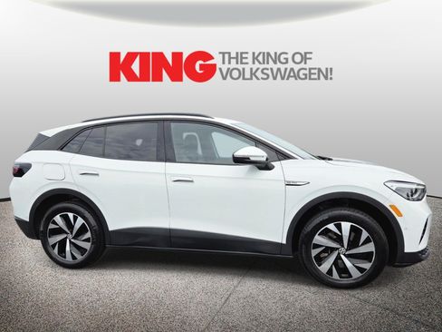 Certified 2023 Volkswagen ID.4 Pro AWD/4WD image 2