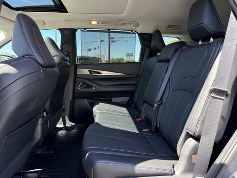 Certified 2026 INFINITI QX60 Luxe w/ Cargo Package image 16