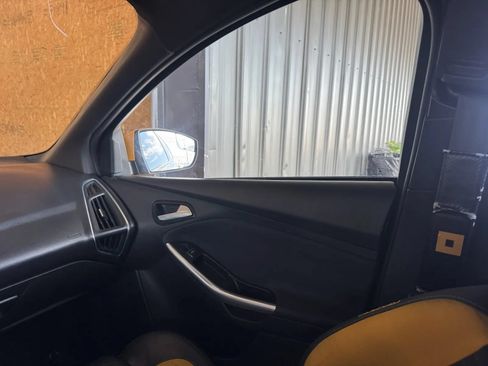 Used 2013 Ford Focus ST FWD image 31