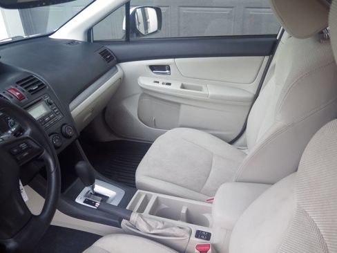 Used 2013 Subaru Crosstrek 2.0i Premium image 12