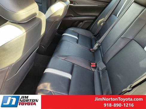 Used 2025 Toyota Camry SE image 31