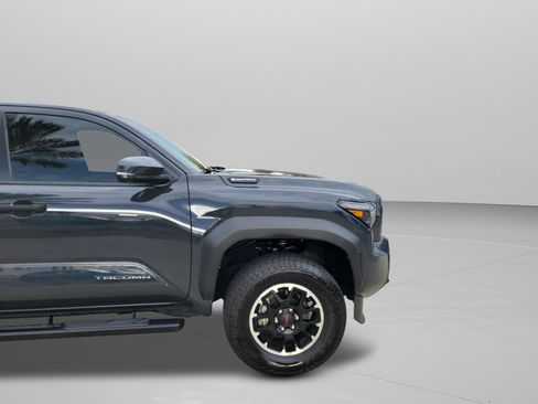 Used 2024 Toyota Tacoma TRD Off-Road image 29